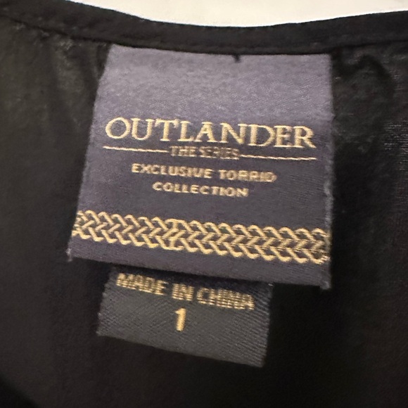 Outlander - Black Cold shoulder Top with Floral Thistle Accents - Picture 5 of 6